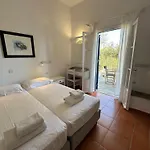 Paros Philoxenia كريس أكتي
