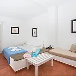 Paros Philoxenia Отель 3*