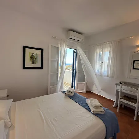 Отель Paros Philoxenia Хриси-Акти
