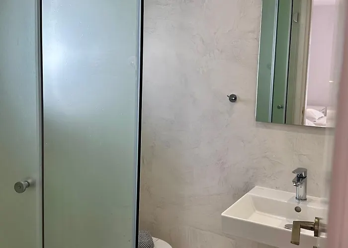 فندق Paros Philoxenia 3*